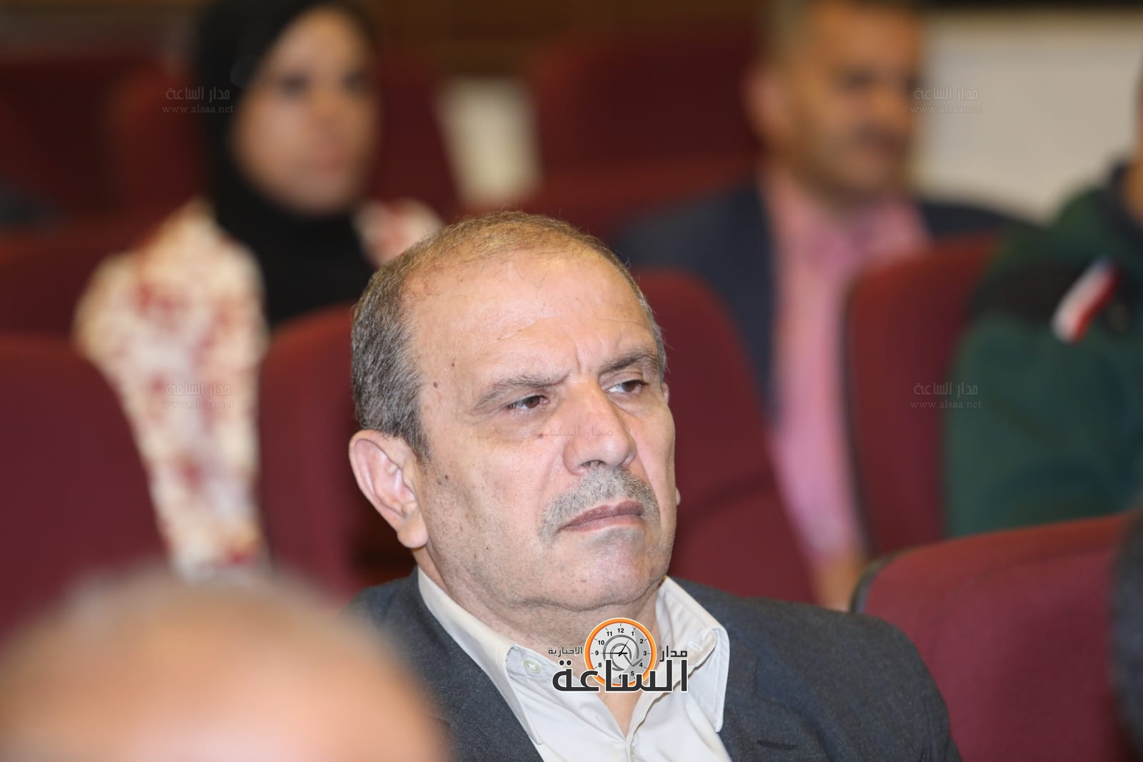 Madar Al-Saa Images 0.25846540970417275