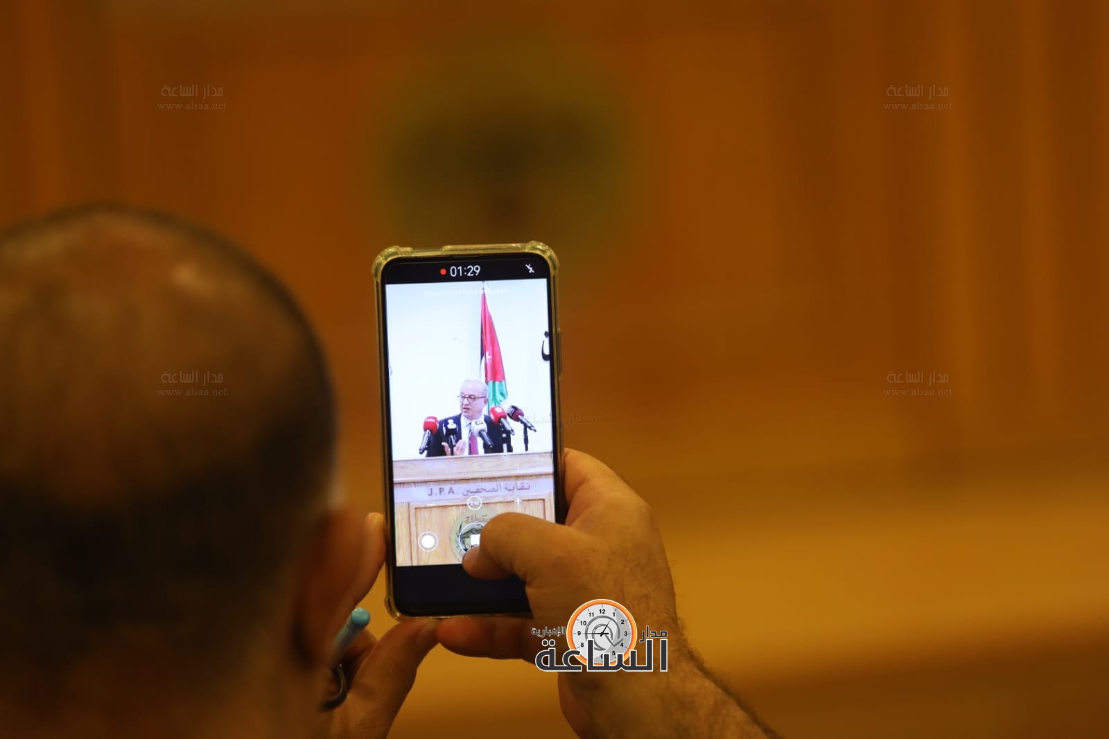 Madar Al-Saa Images 0.37159578518681835