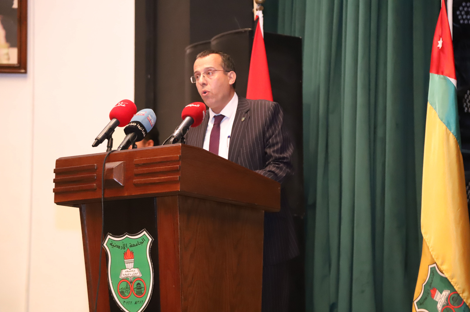 Madar Al-Saa Images 0.5472416448224071