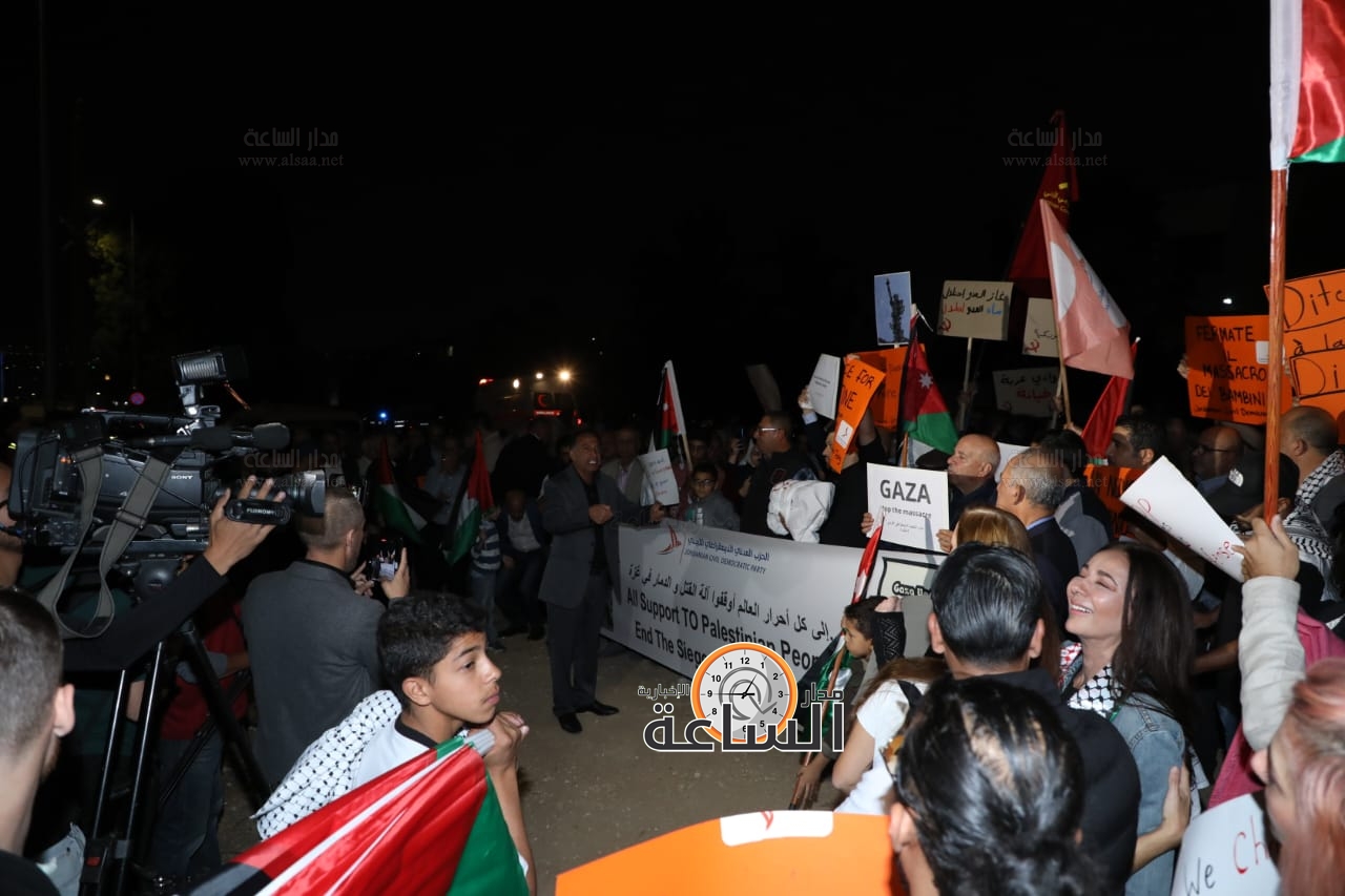 Madar Al-Saa Images 0.03495537350466105