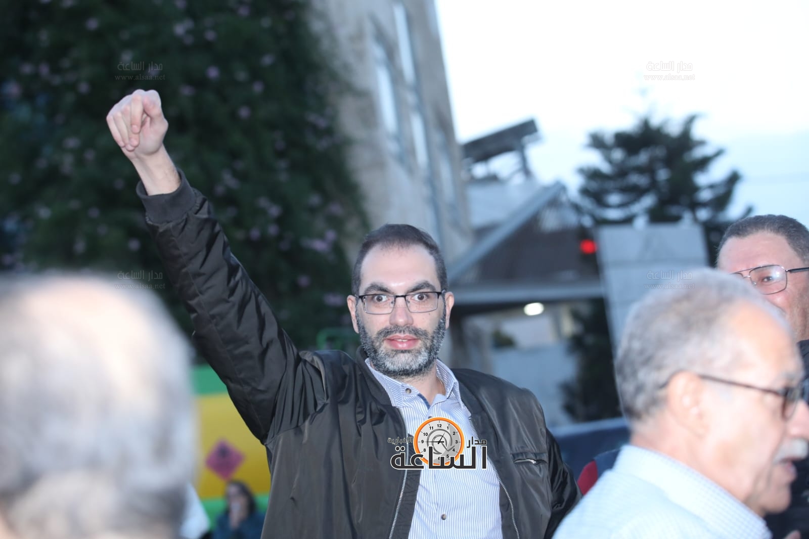 Madar Al-Saa Images 0.04057048363339977