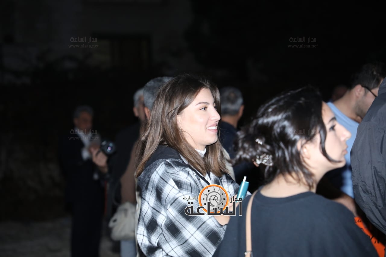 Madar Al-Saa Images 0.1859919943794881