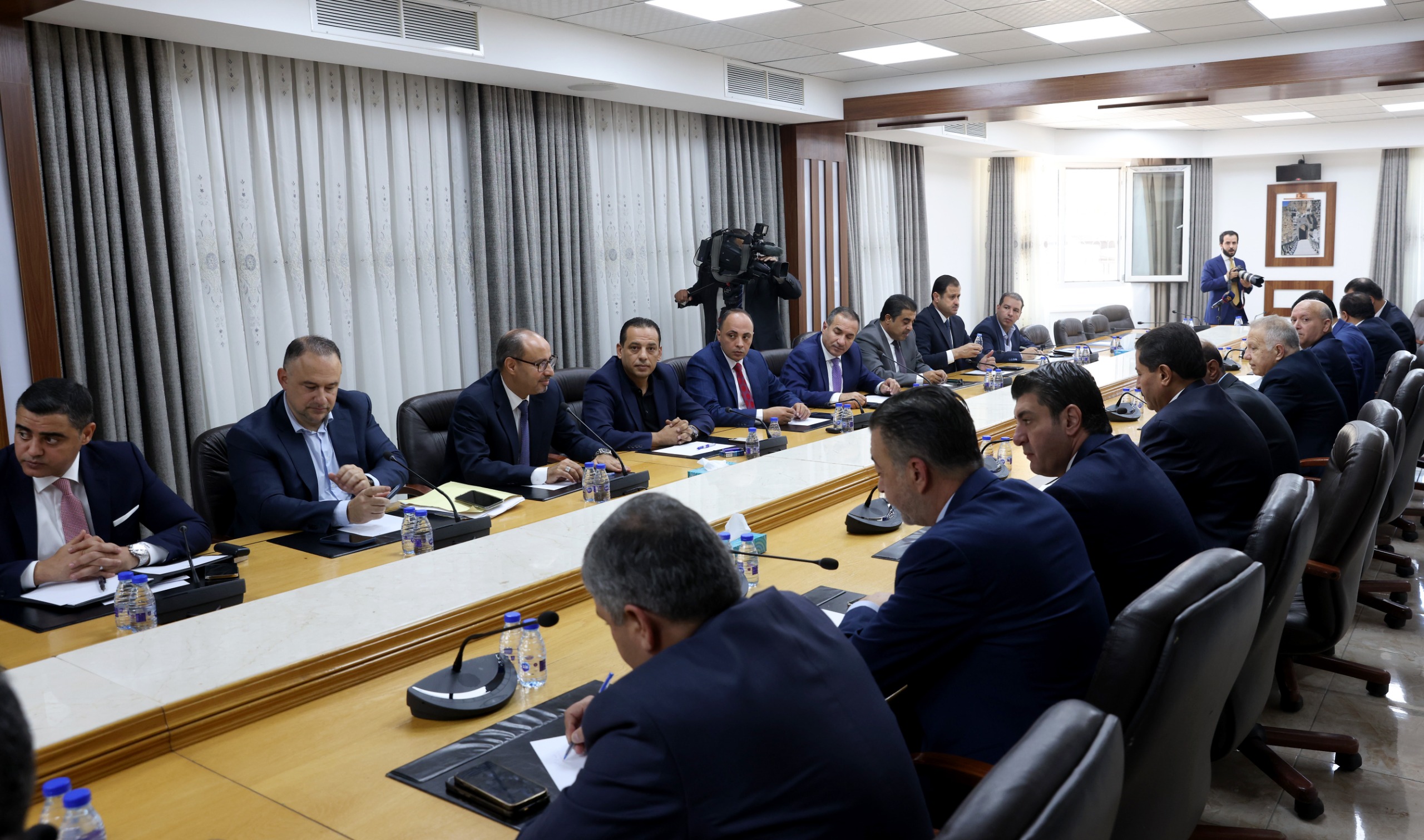 Madar Al-Saa Images 0.2318683457168229