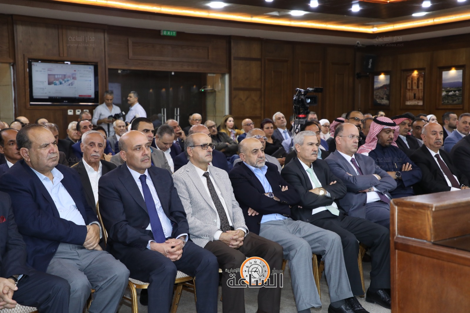 Madar Al-Saa Images 0.7267786188248002