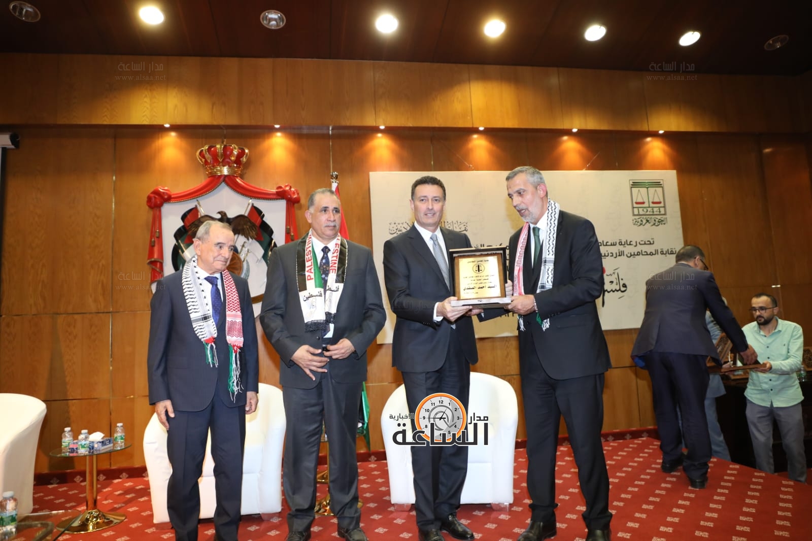 Madar Al-Saa Images 0.4631311595261536