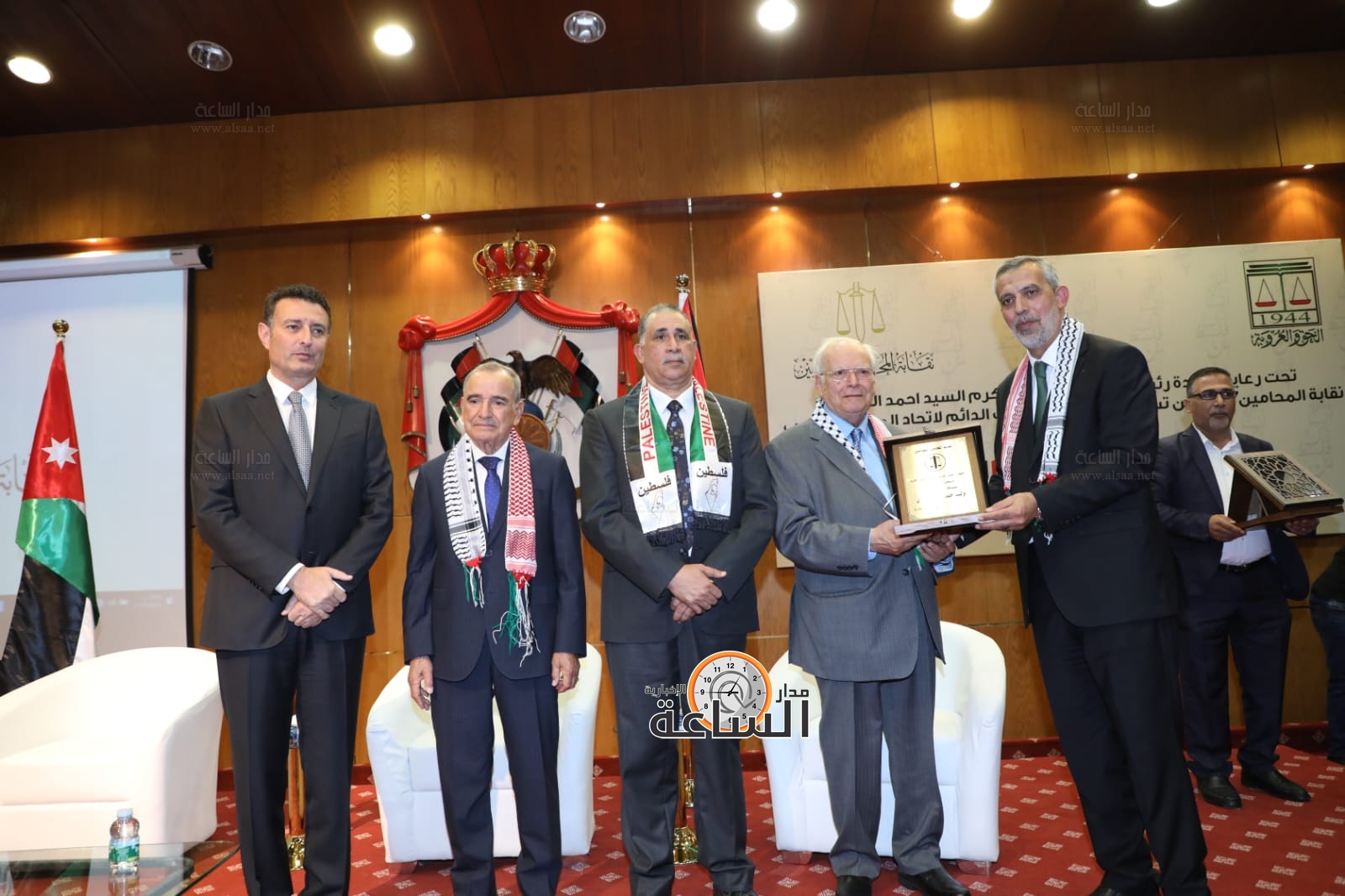 Madar Al-Saa Images 0.6885969250907882