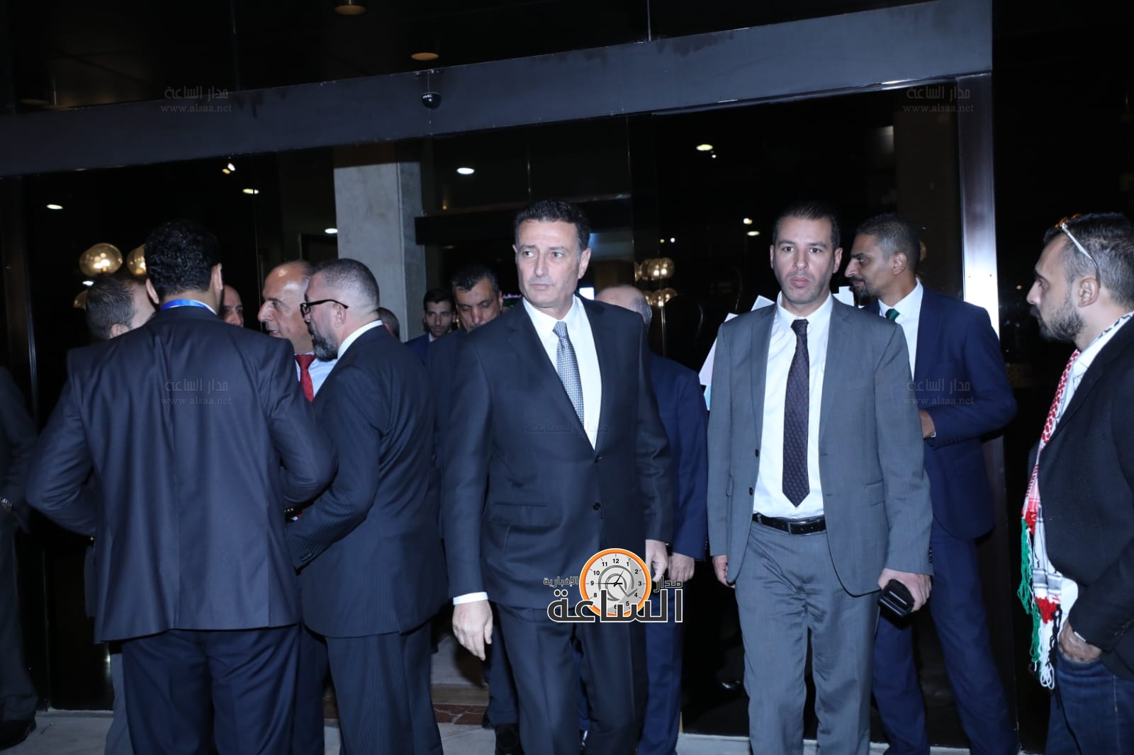 Madar Al-Saa Images 0.5667705205133986