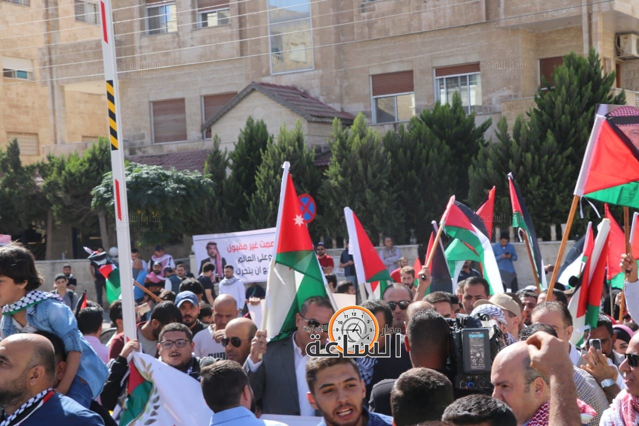 Madar Al-Saa Images 0.1588666108284682