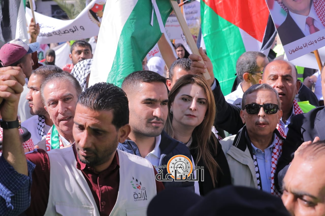 Madar Al-Saa Images 0.12688389995799532