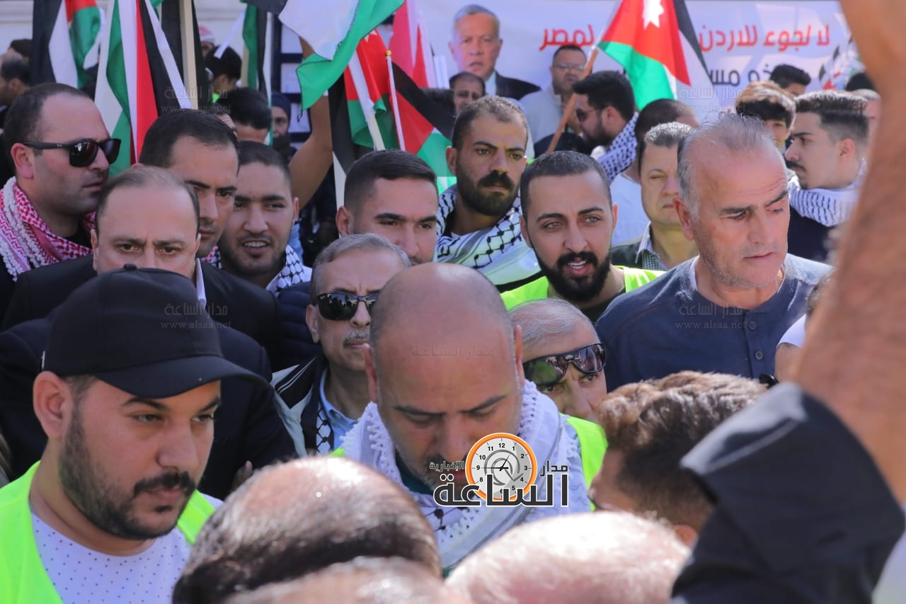 Madar Al-Saa Images 0.9166084365668488