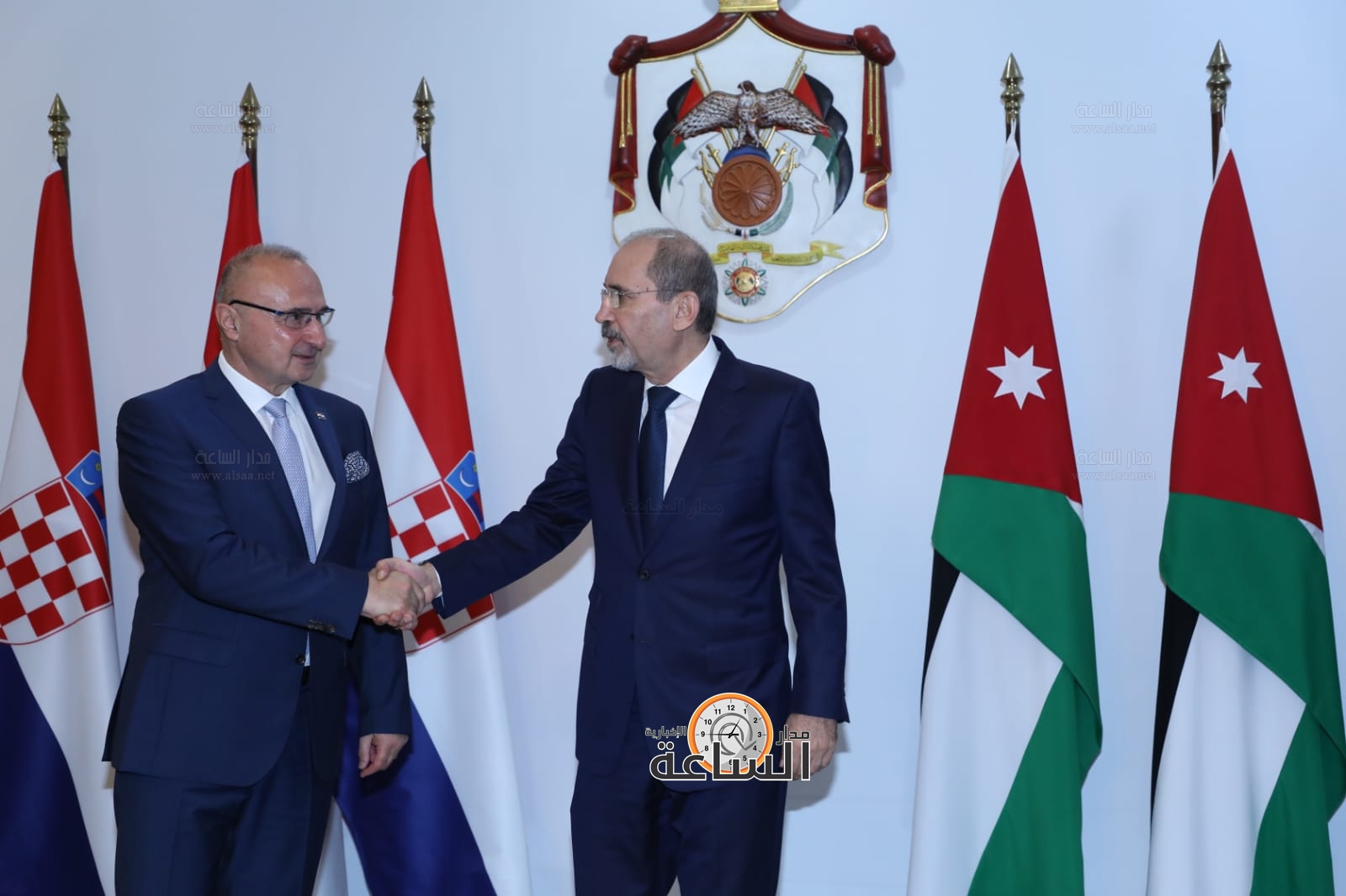 Madar Al-Saa Images 0.8853091281241017