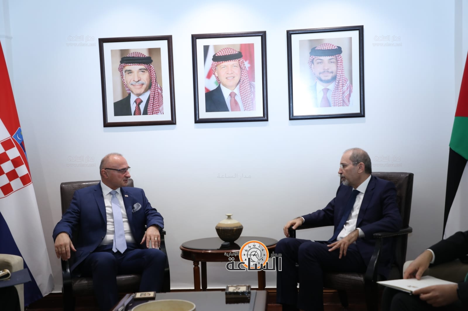 Madar Al-Saa Images 0.5570532257021061