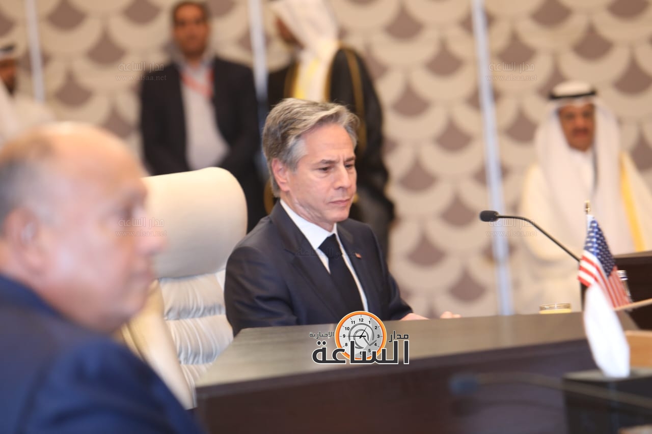 Madar Al-Saa Images 0.4855830409362363