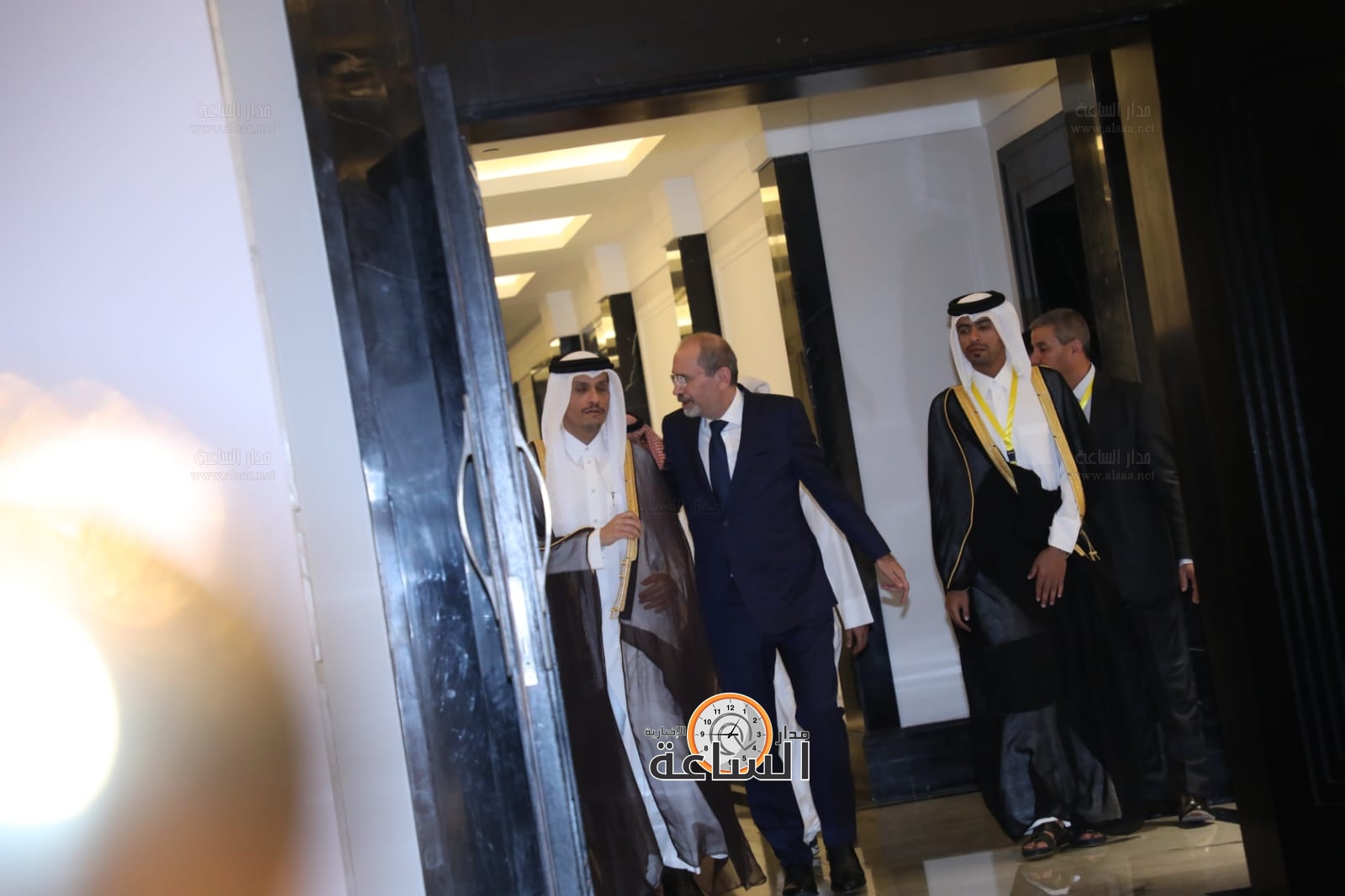 Madar Al-Saa Images 0.3804088738706475