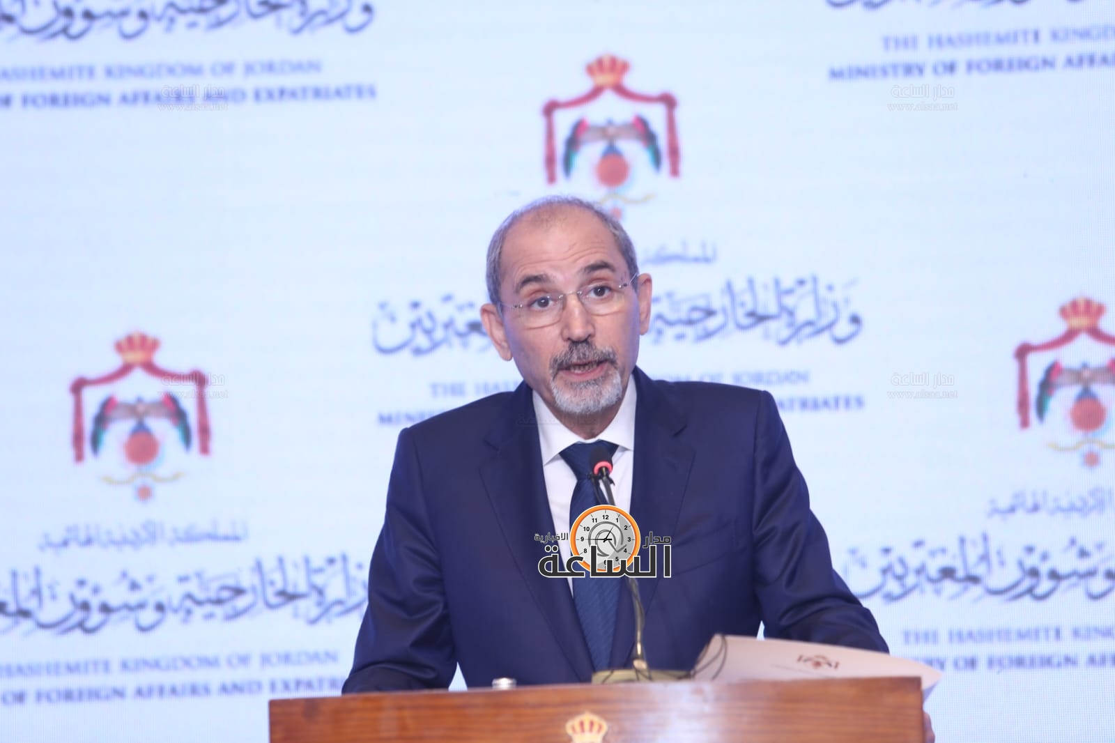 Madar Al-Saa Images 0.0029404785765994035