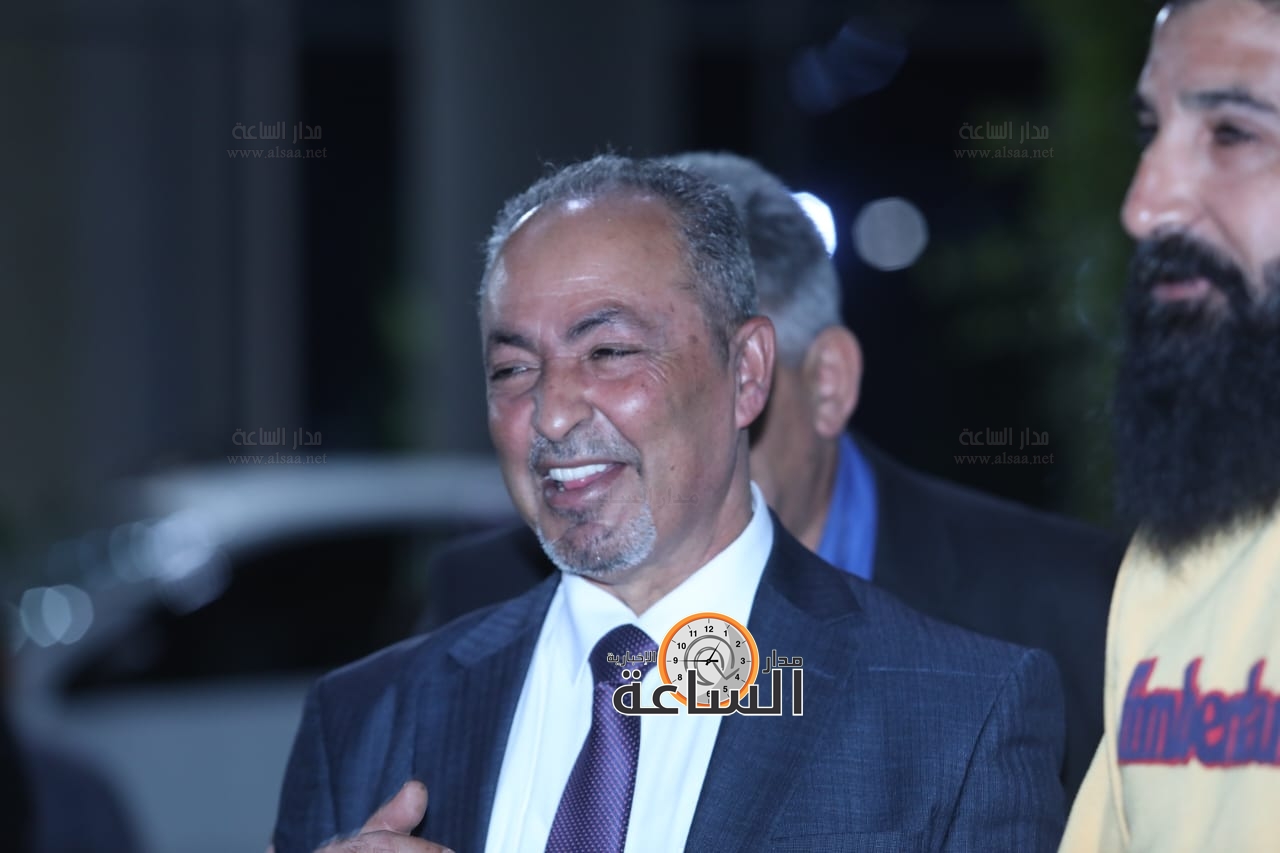 Madar Al-Saa Images 0.1643029358938617