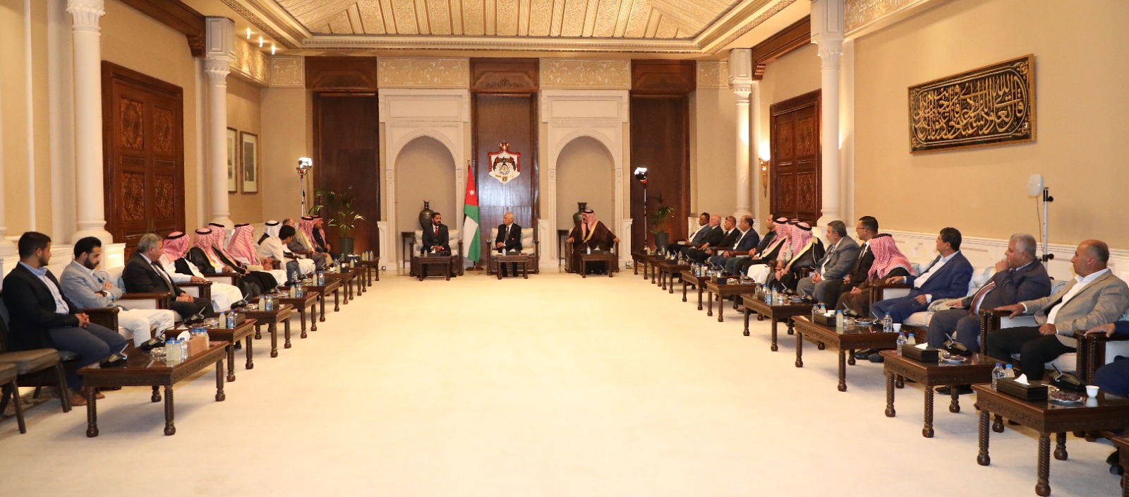 Madar Al-Saa Images 0.4988518899855092