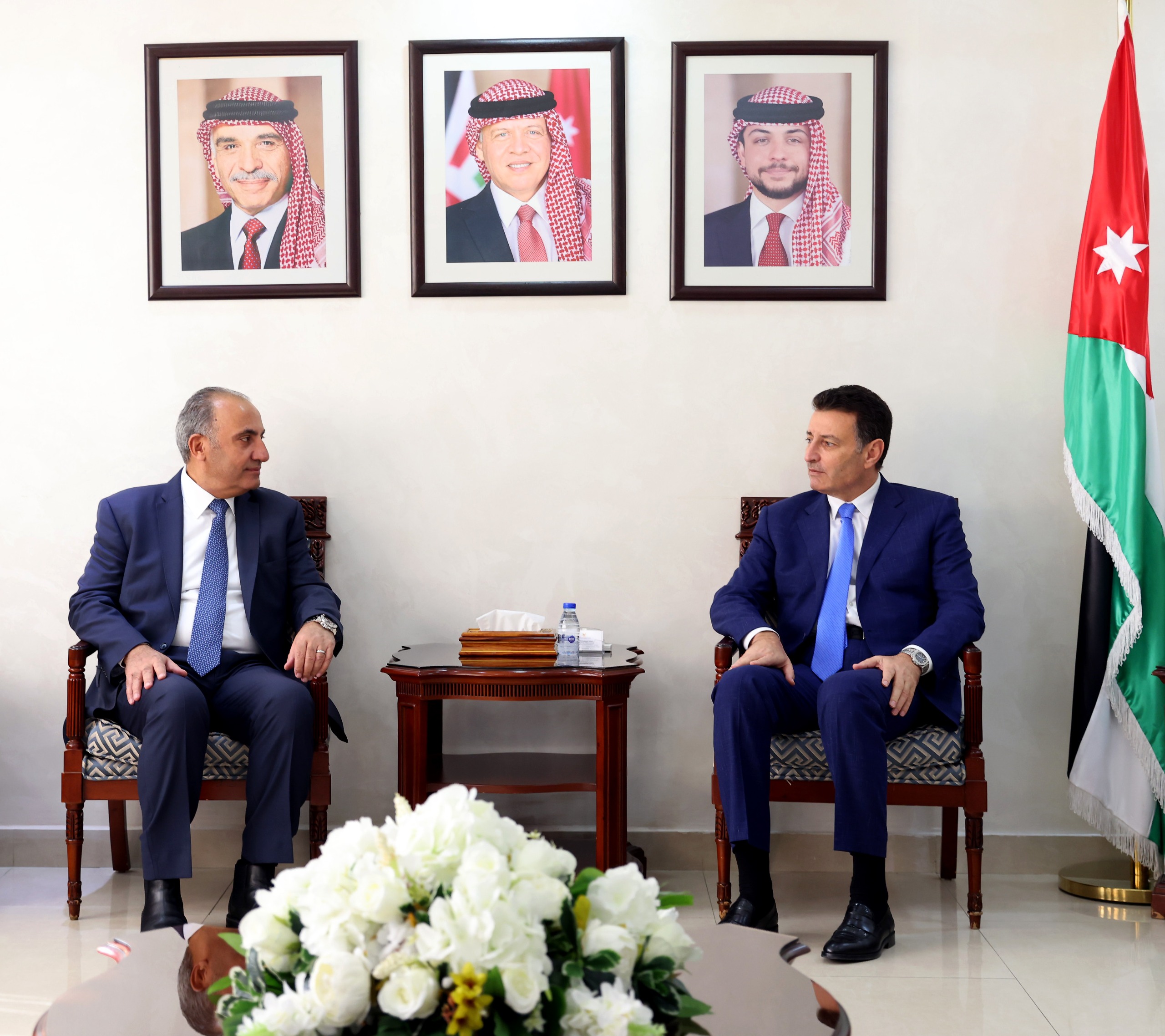 Madar Al-Saa Images 0.06911214405601251