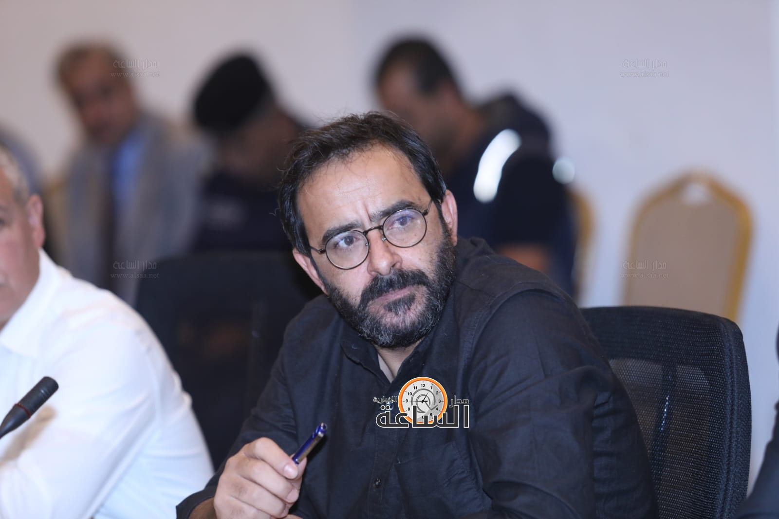 Madar Al-Saa Images 0.4938463842753229