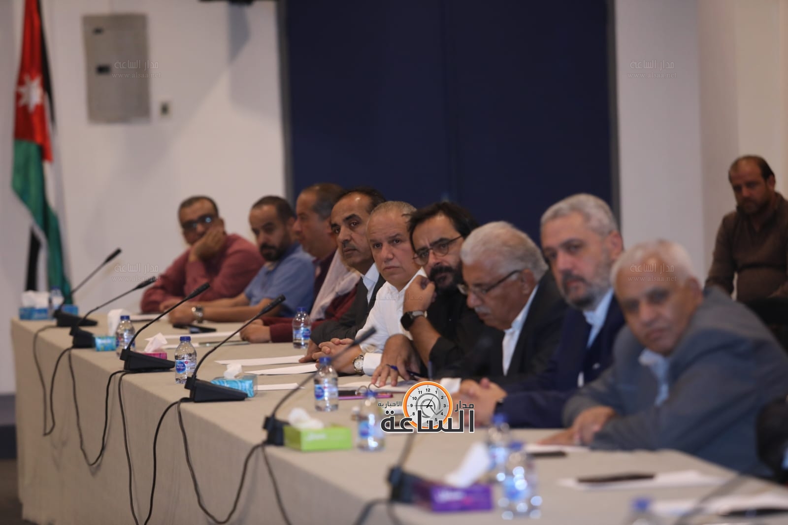 Madar Al-Saa Images 0.2148980416879167