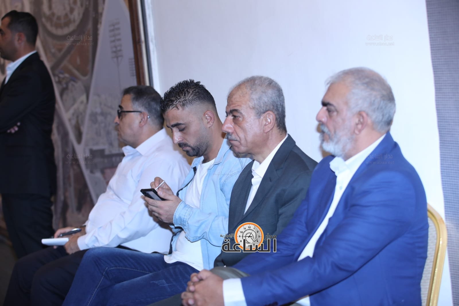 Madar Al-Saa Images 0.4942827947277819