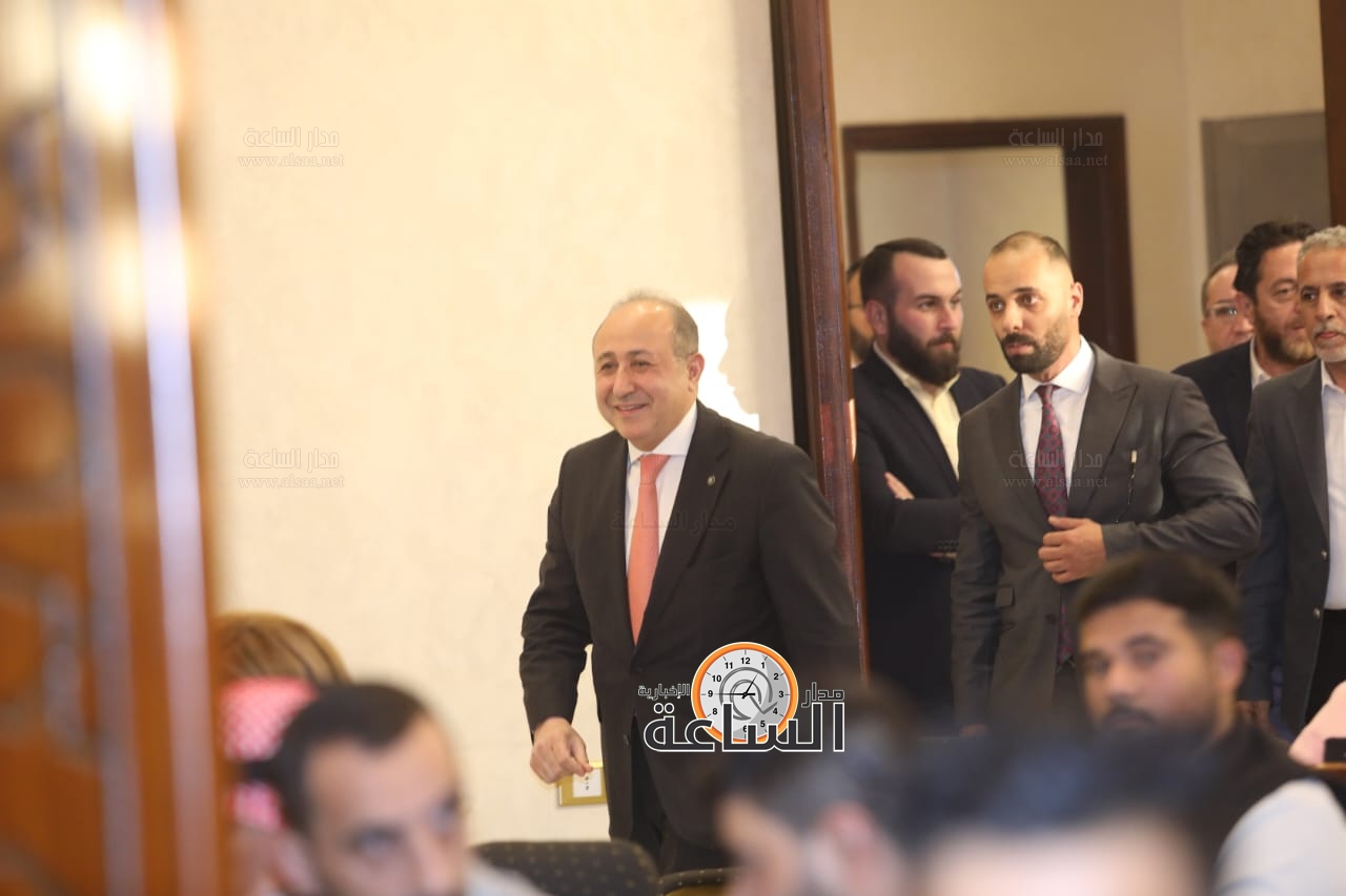 Madar Al-Saa Images 0.08885177898773011