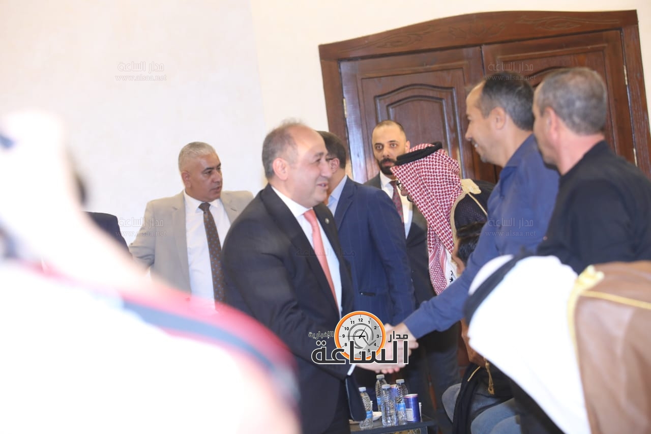 Madar Al-Saa Images 0.03180747124019989