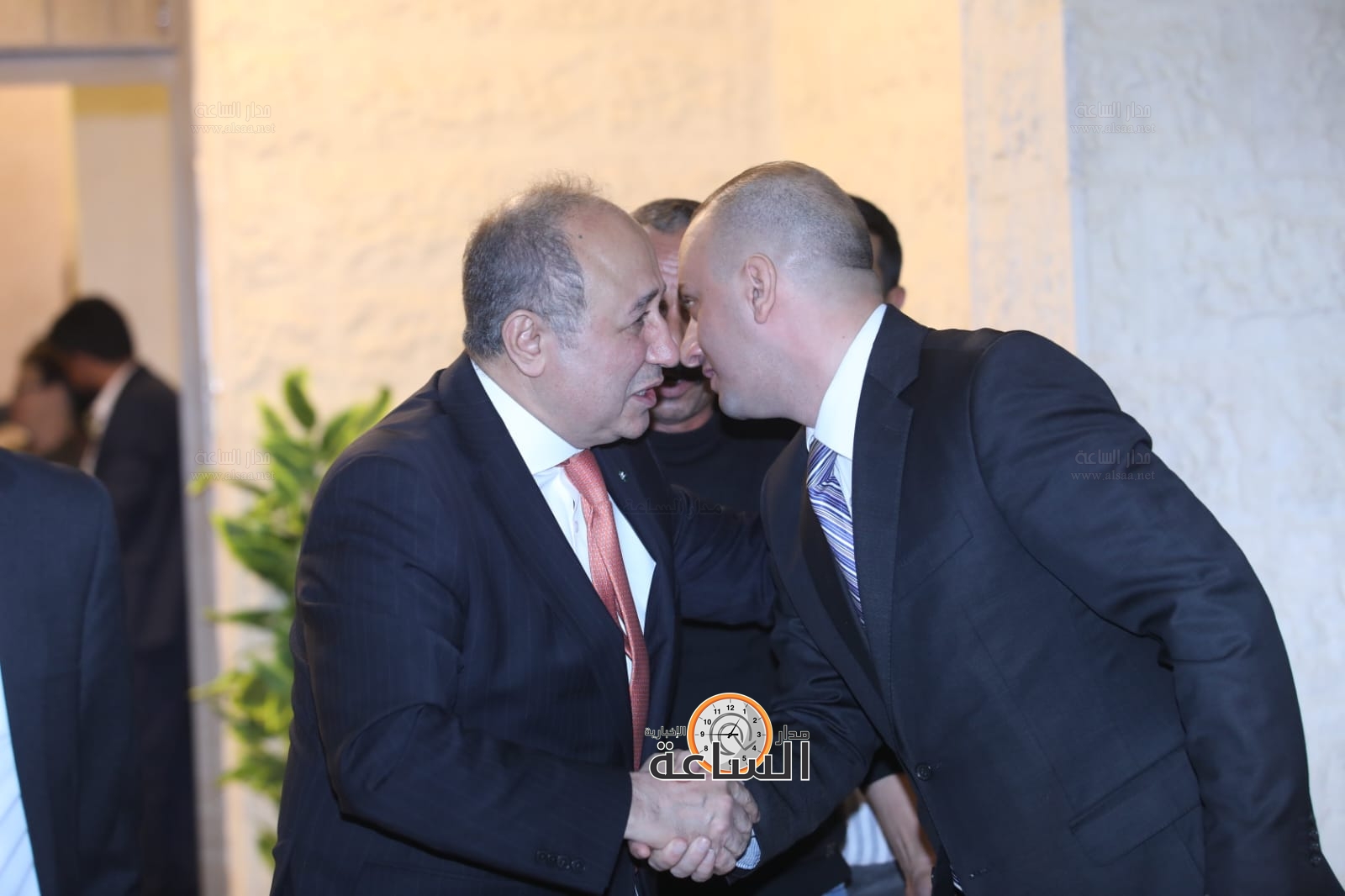 Madar Al-Saa Images 0.32462190124718715