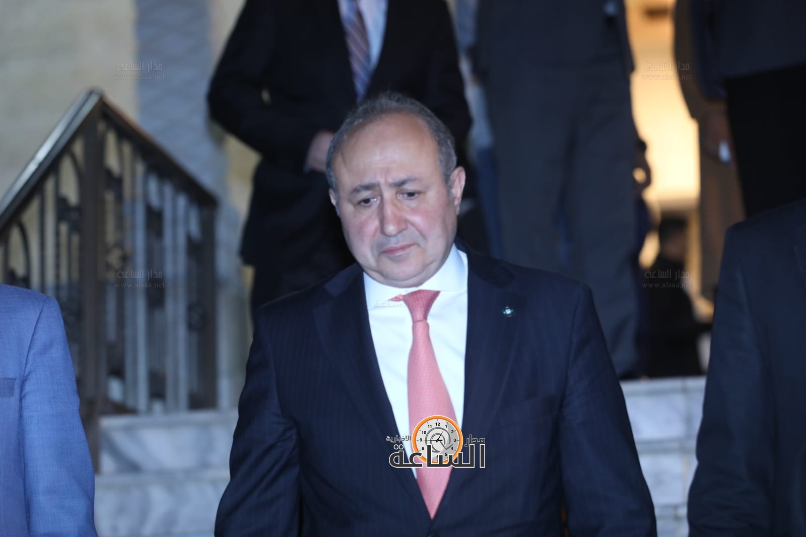 Madar Al-Saa Images 0.535321596598437