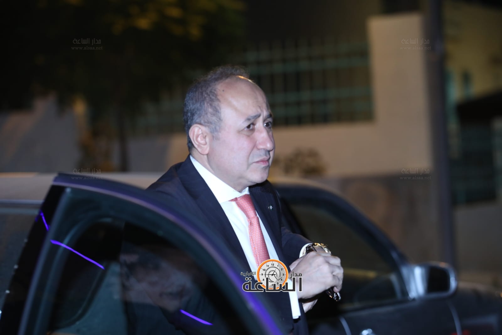 Madar Al-Saa Images 0.9845434130918247