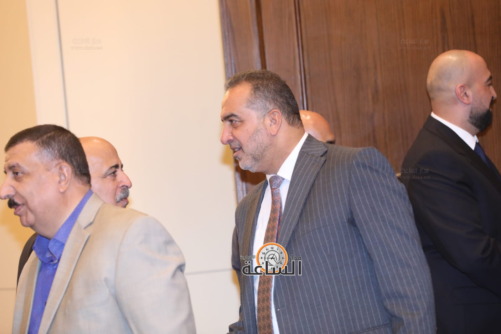 Madar Al-Saa Images 0.4619360548969029