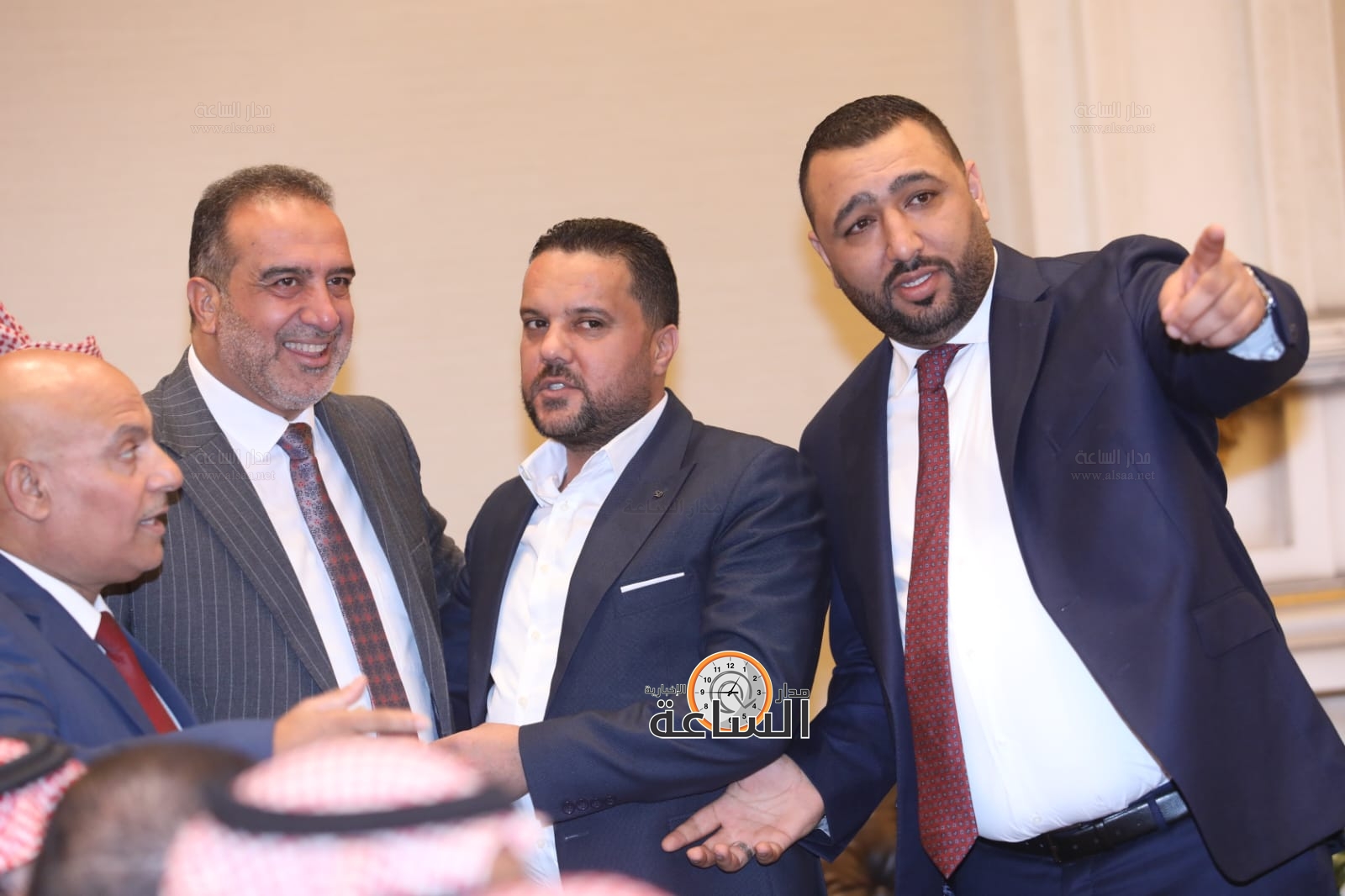 Madar Al-Saa Images 0.04902505979296734