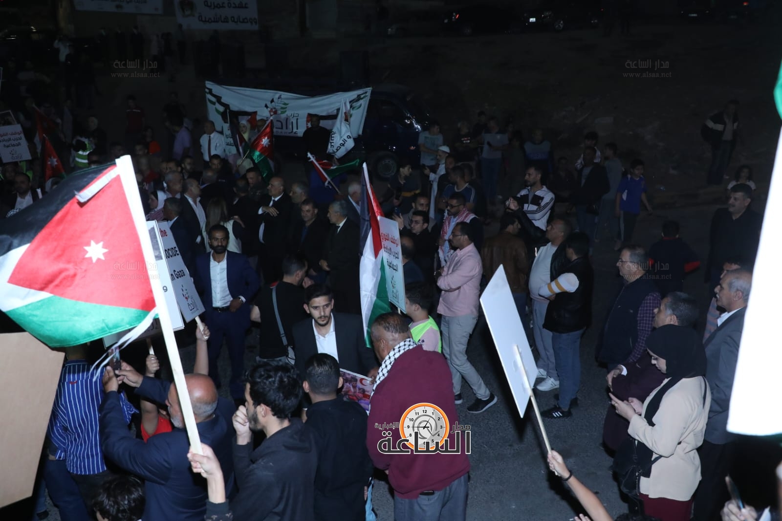 Madar Al-Saa Images 0.4185832855217644