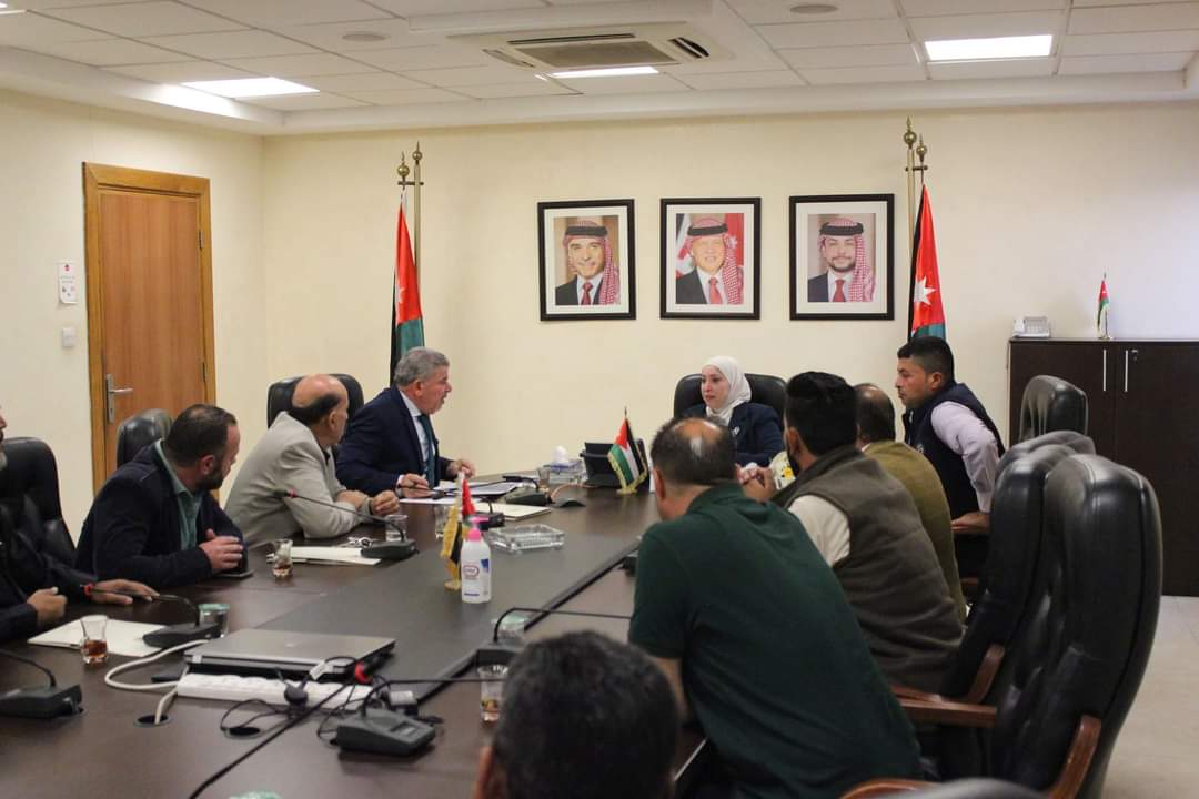 Madar Al-Saa Images 0.7465514146458079