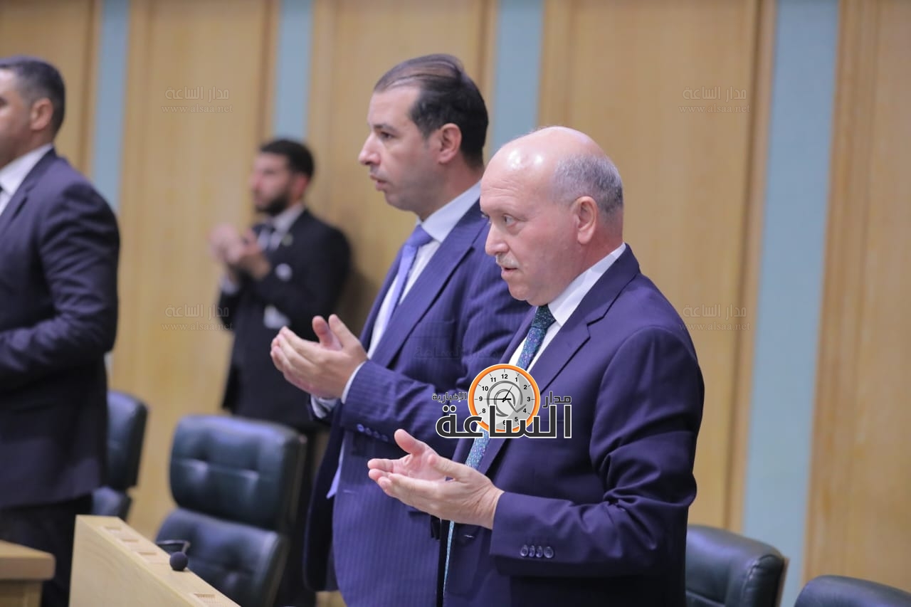 Madar Al-Saa Images 0.16451013301813378