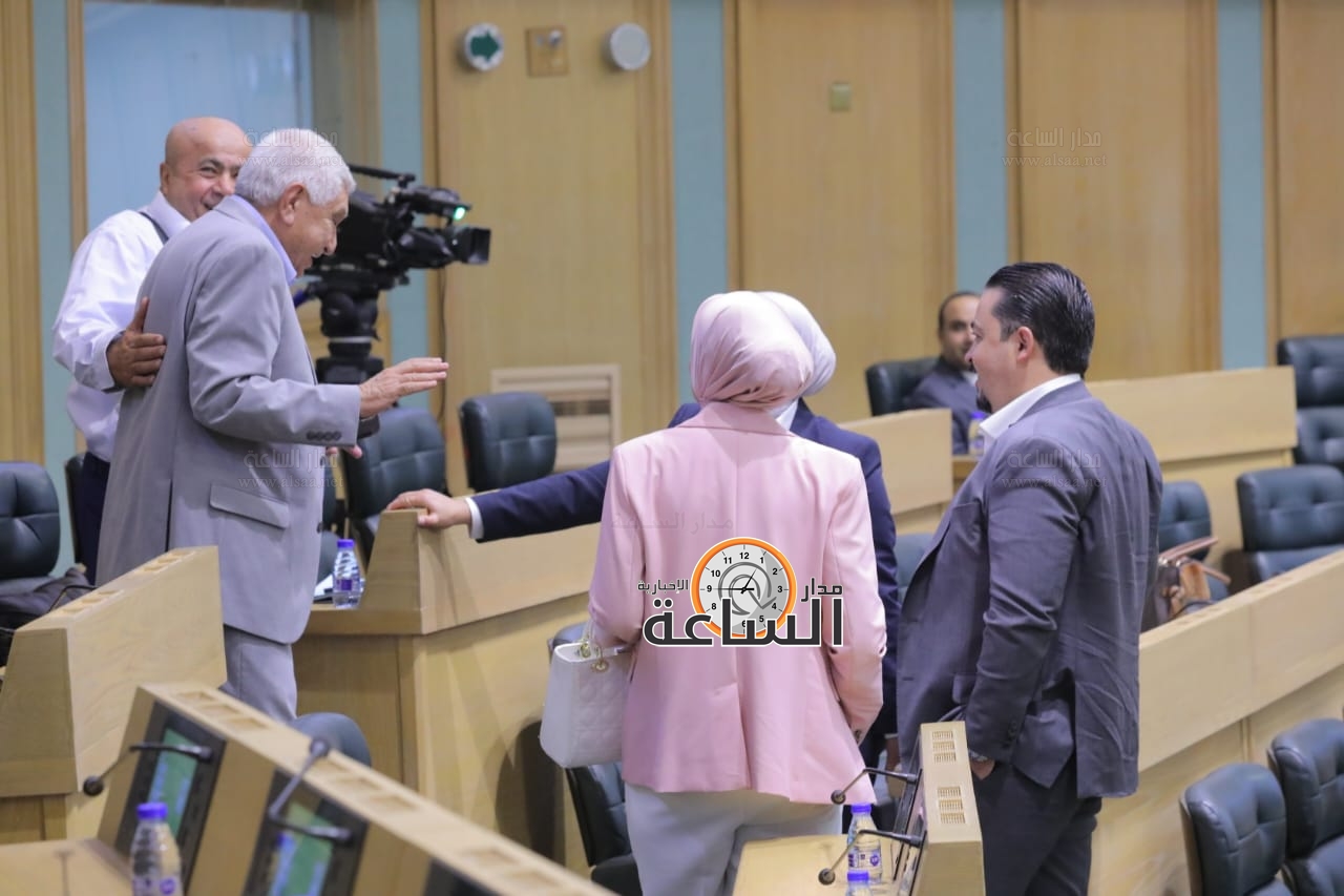 Madar Al-Saa Images 0.27441963660544944