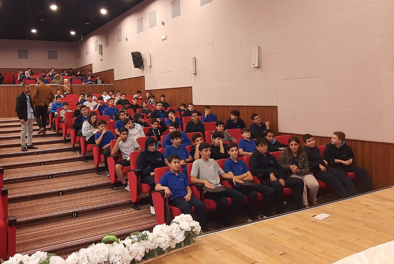 Madar Al-Saa Images 0.44527840924519735