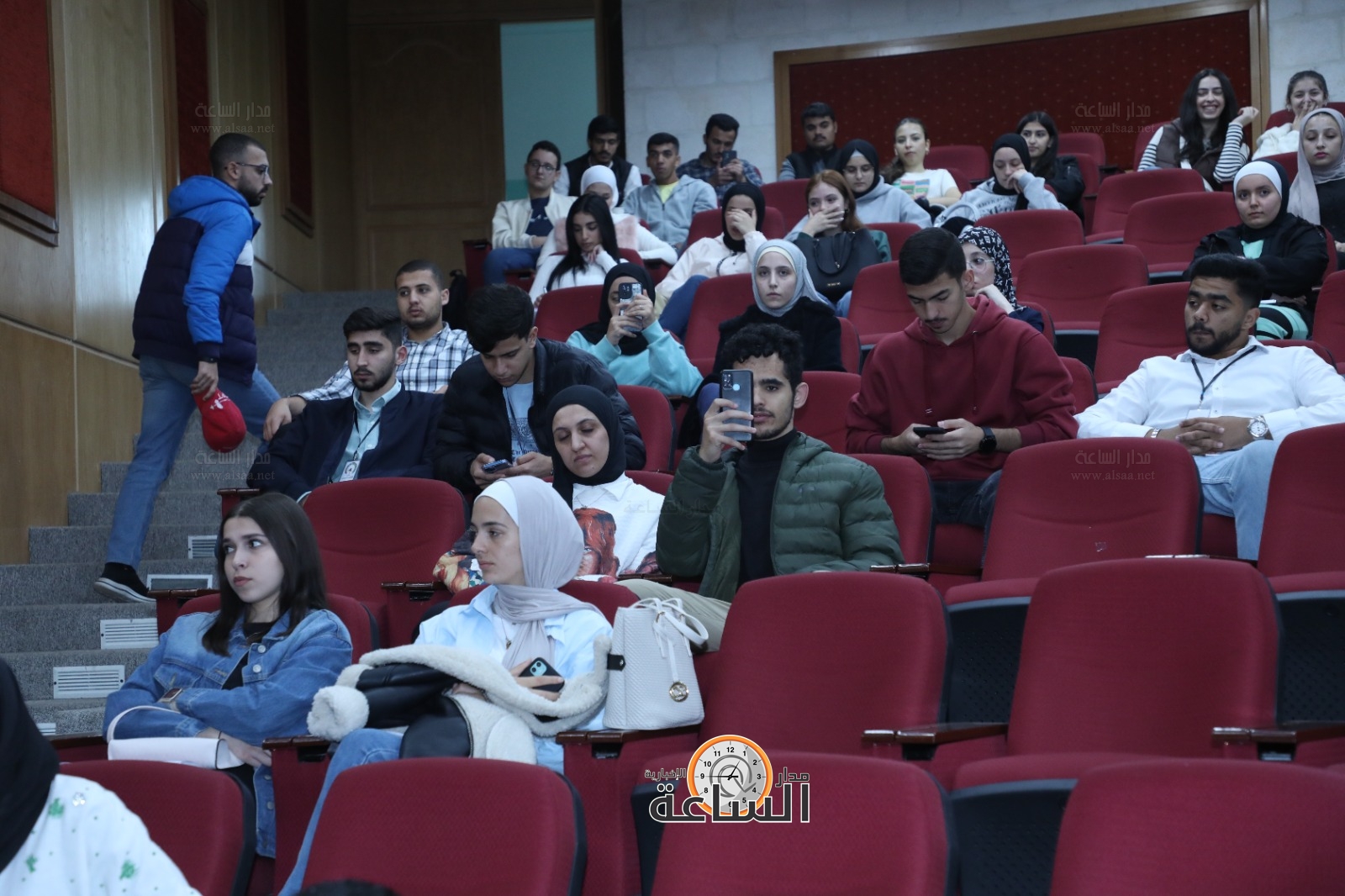 Madar Al-Saa Images 0.286414479764745