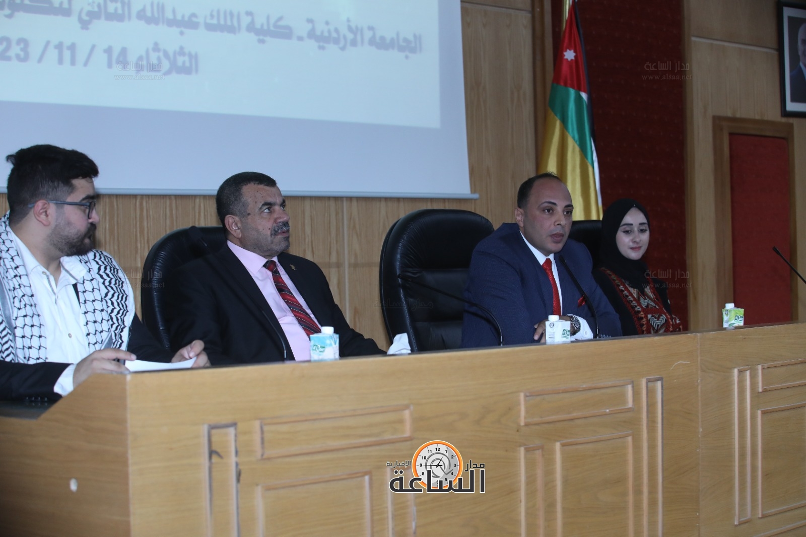 Madar Al-Saa Images 0.5806691689949857