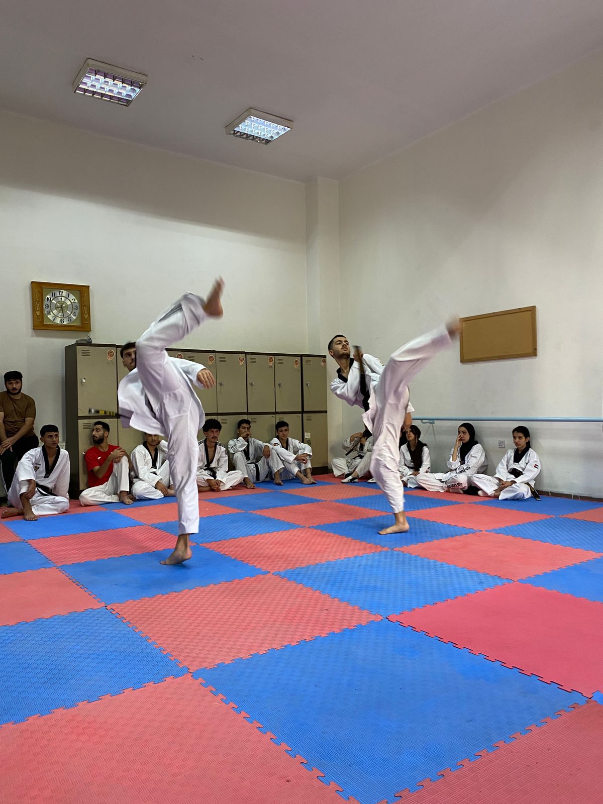 Madar Al-Saa Images 0.7710446079625521