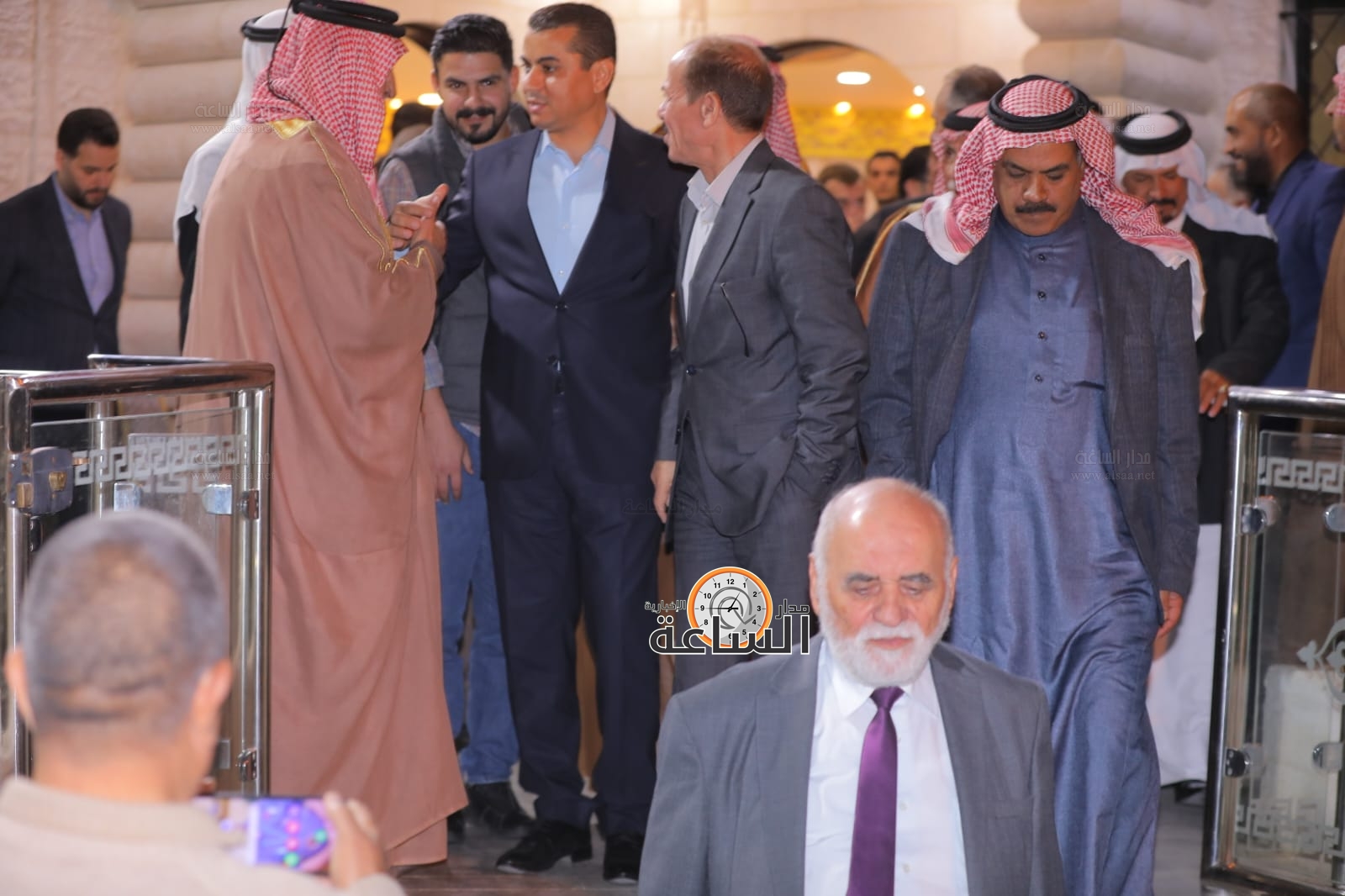 Madar Al-Saa Images 0.3270243295624593