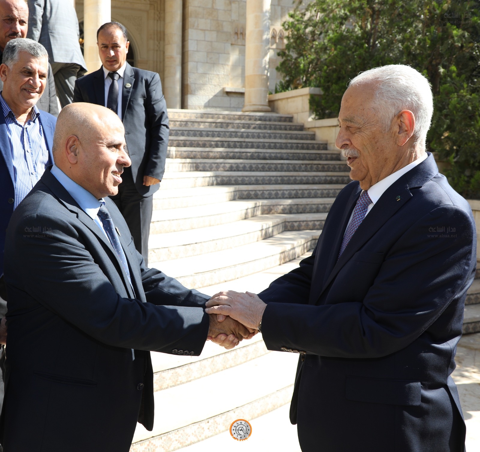 Madar Al-Saa Images 0.3827003222501941