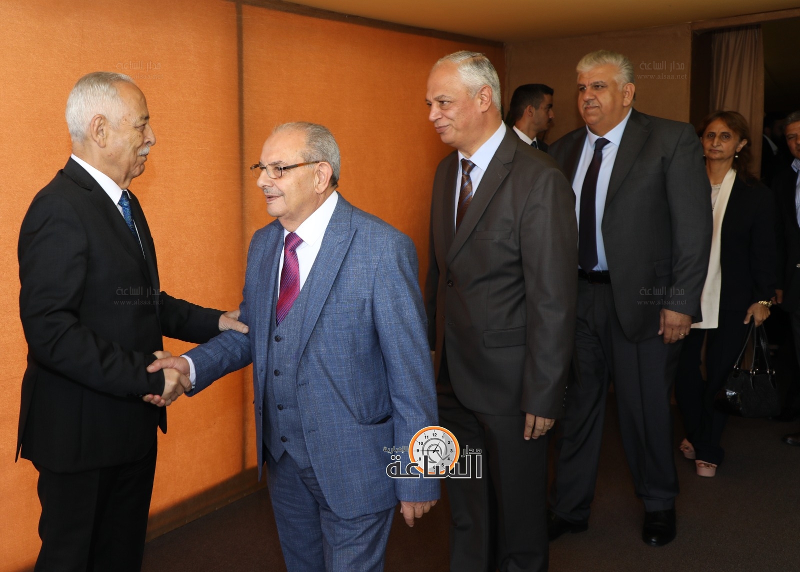 Madar Al-Saa Images 0.7510606637218842