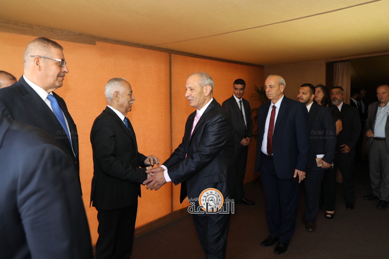 Madar Al-Saa Images 0.8025154789331652