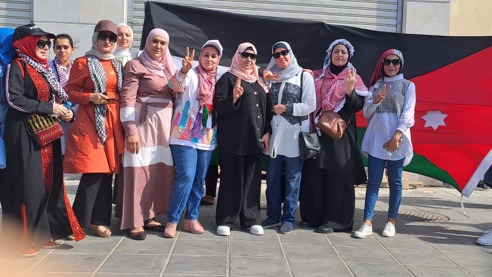 Madar Al-Saa Images 0.10514768658440787