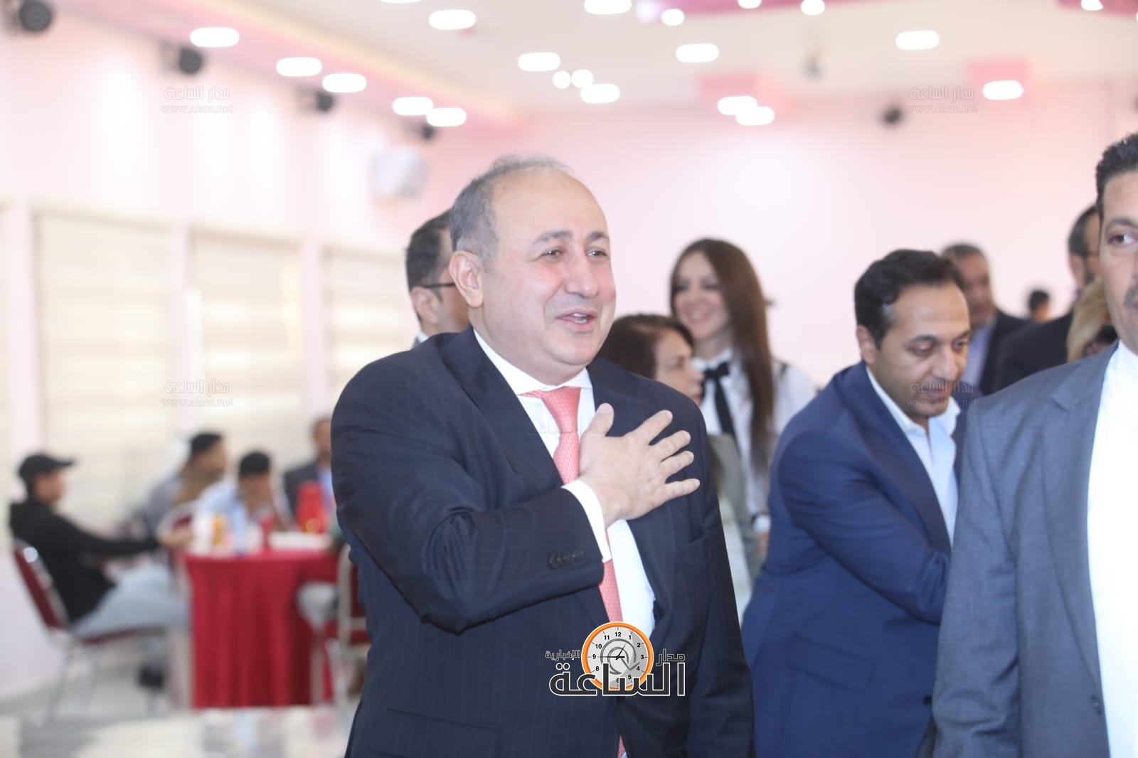 Madar Al-Saa Images 0.08011332946596927