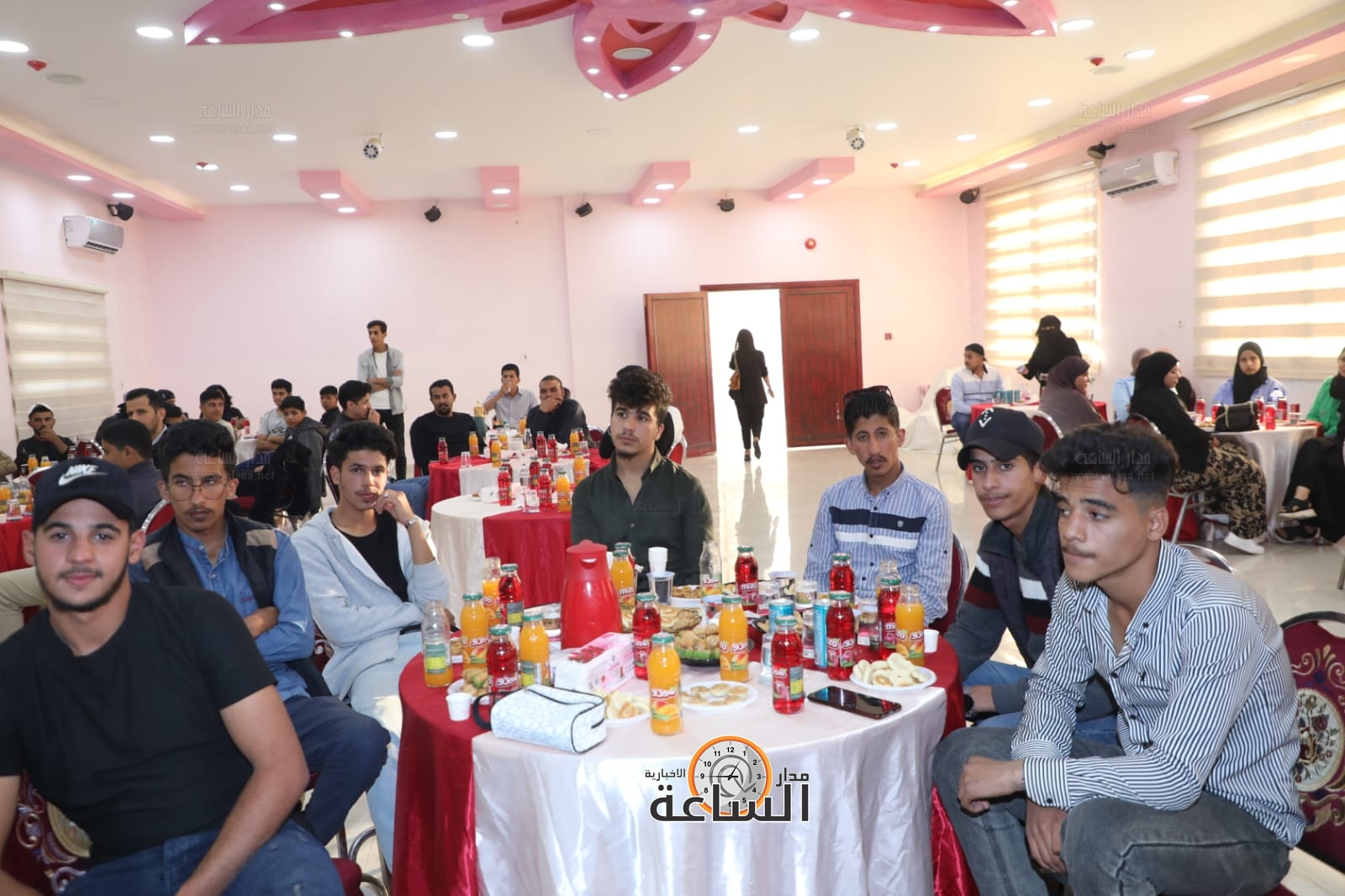 Madar Al-Saa Images 0.9347383721033862