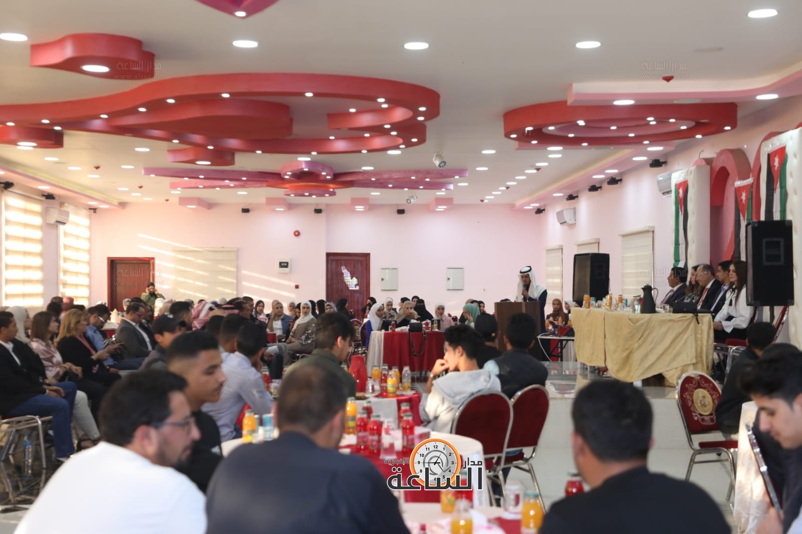 Madar Al-Saa Images 0.8267942675717488