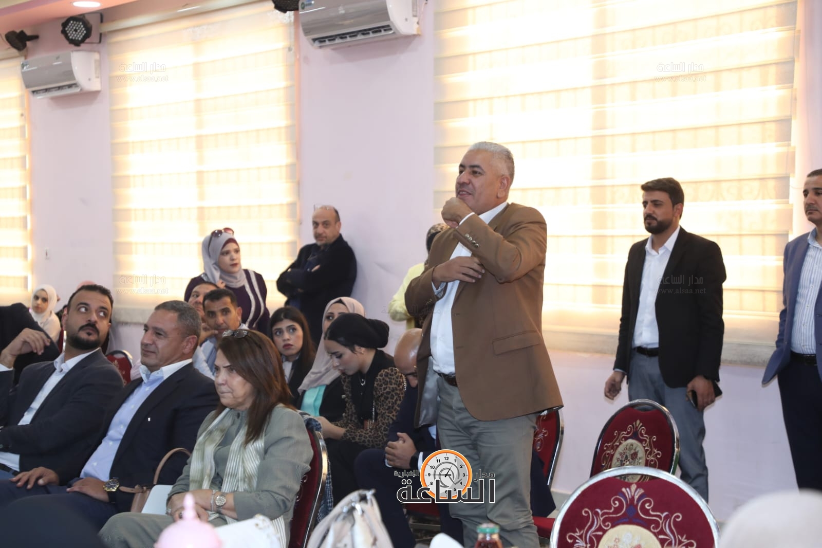 Madar Al-Saa Images 0.15790064928657732