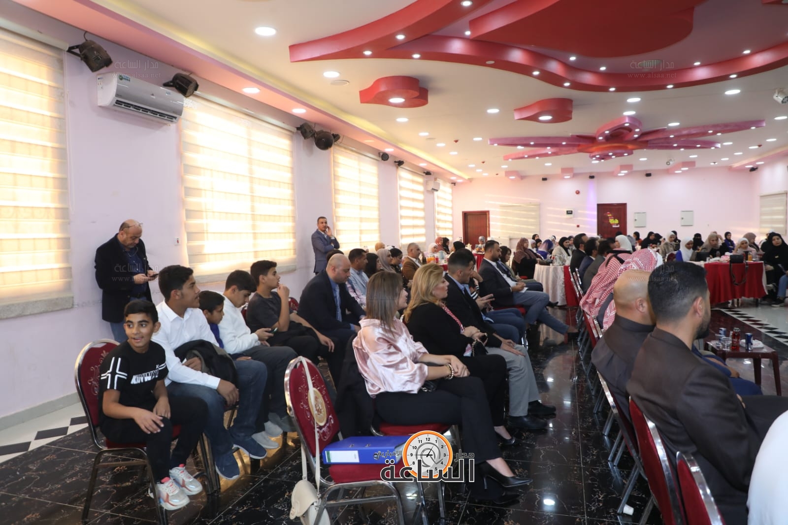 Madar Al-Saa Images 0.6924596475787554